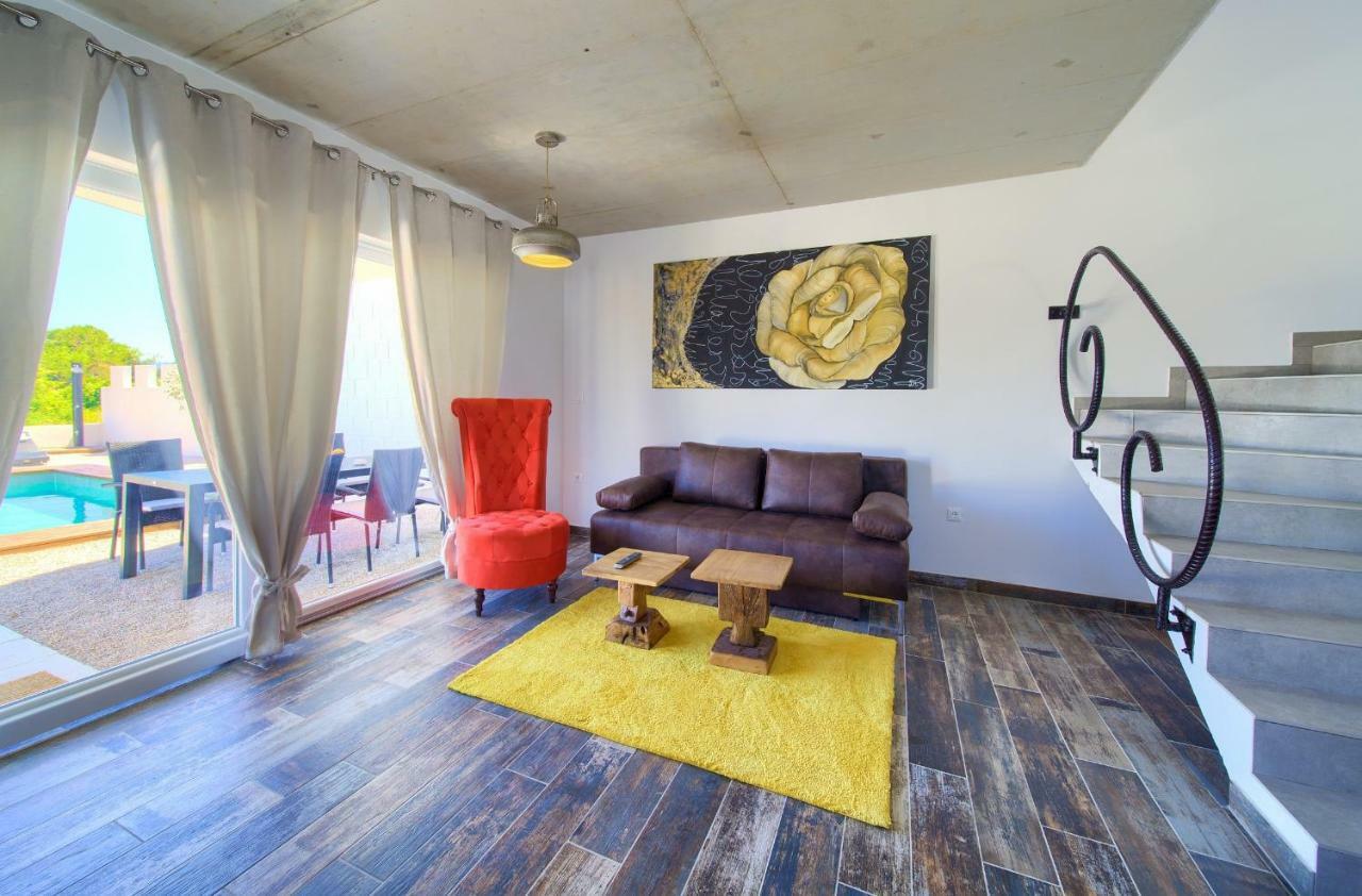 Pax Houses Vrh  Екстериор снимка