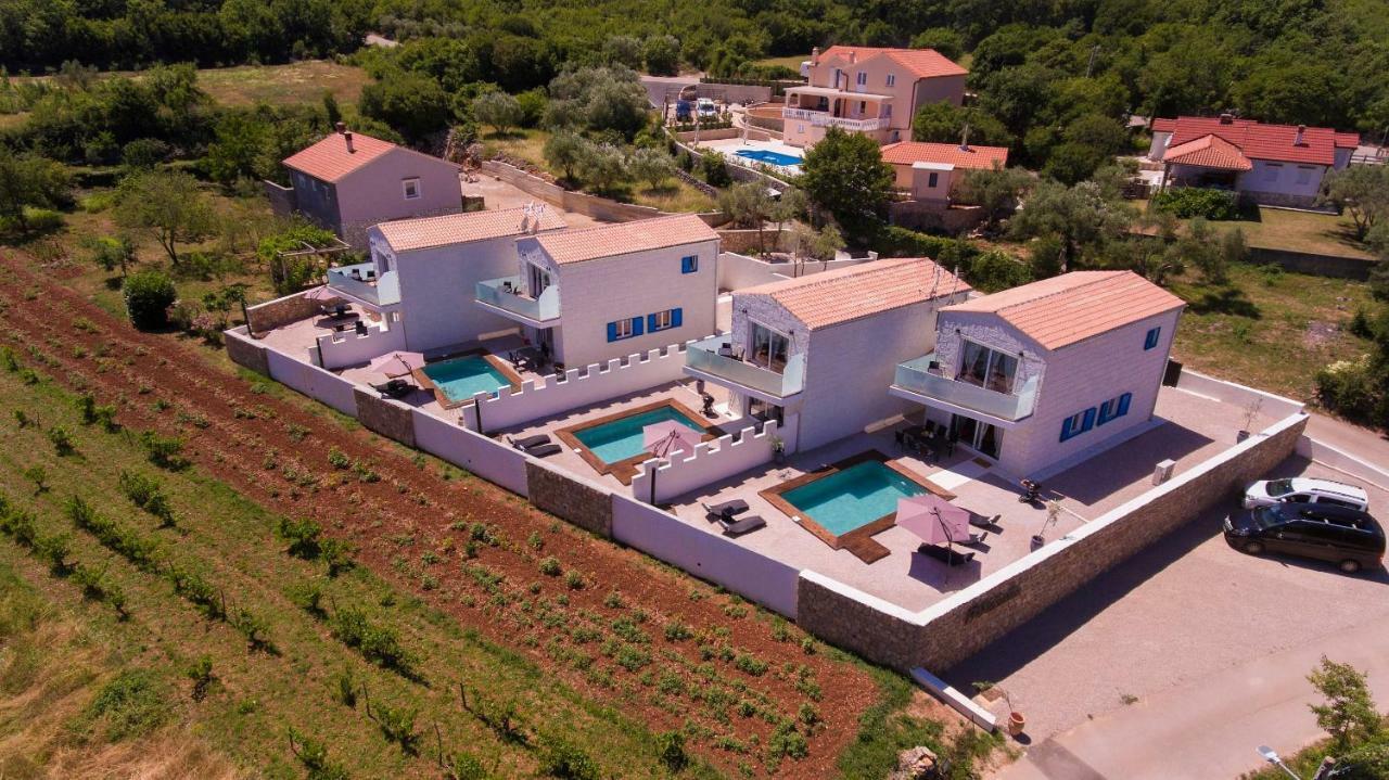 Pax Houses Vrh  Екстериор снимка